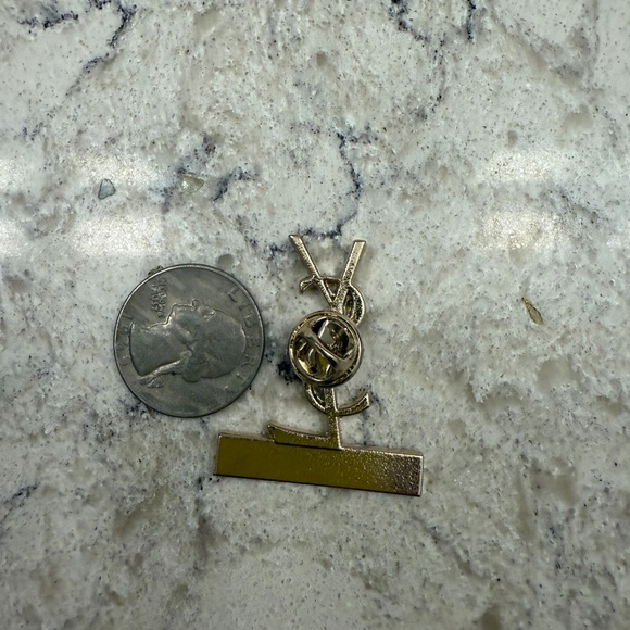 Beauty Consultant YSL Push Pin decorative - Picture 4 of 4